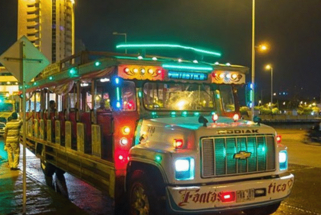 Recorrido Tradicional en Chiva Típica