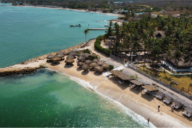 Día de playa en Tierra Bomba – Punta Arena en lancha